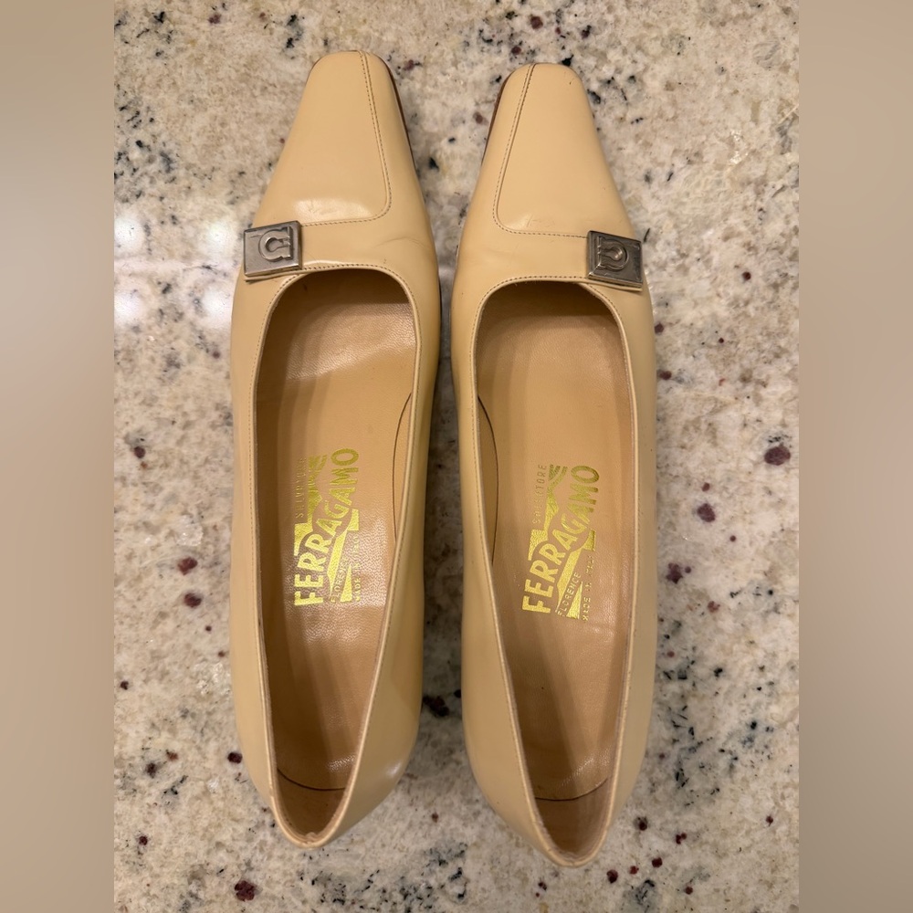 Salvatore Ferragamo Tan Leather Women's heels size 8.5